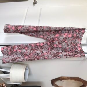 Adorable floral trousers